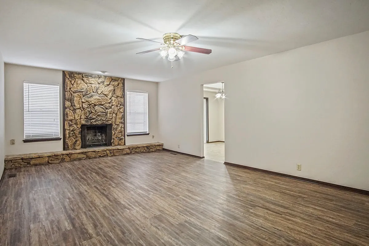Building Photo - 3617 Wynn Cir #1