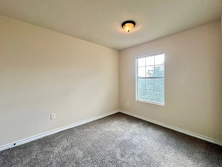 6414 Attucks Ln — Photo 12
