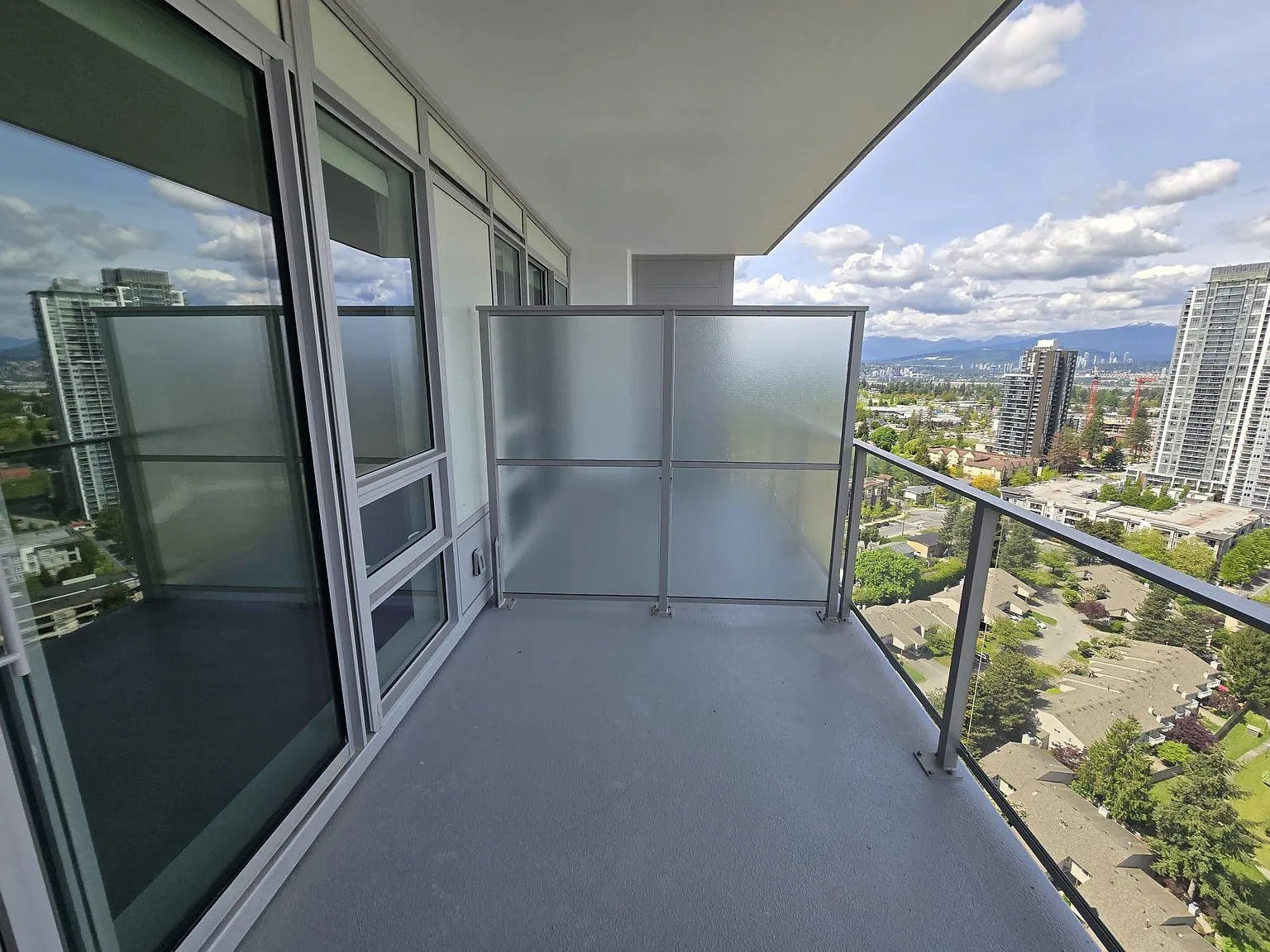 1 bed, 552 sqft, $1,600 — Photo 2