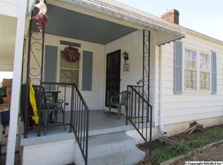 1533 Buena Vista Cir SE, Decatur, AL 35601