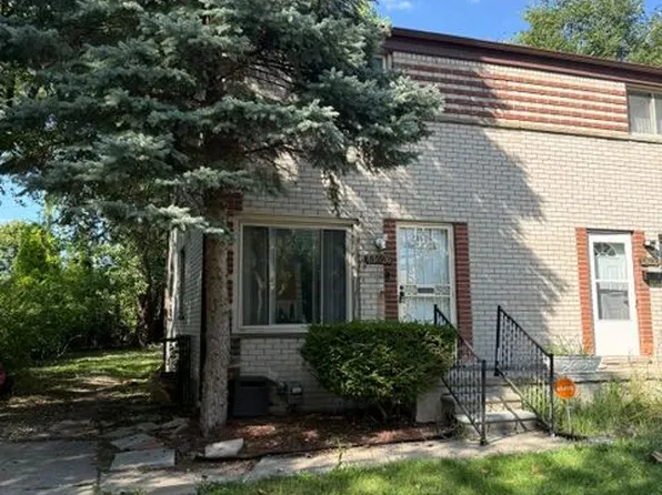 13626 Pearson St, Oak Park, MI 48237