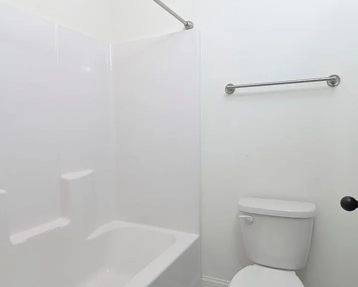 2035 Rosewood Dr — Photo 34
