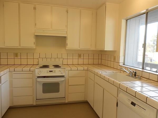 2nd image of 10126 Alpine Dr APT 2