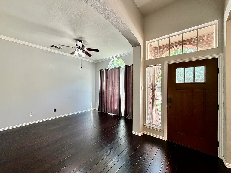 1632 Castle Pines Dr — Photo 5