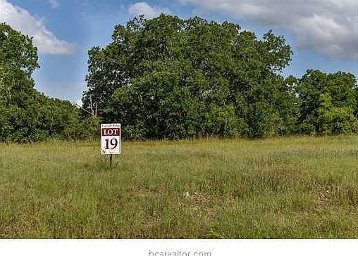 2nd image of 2103 Rolling Hill Trl