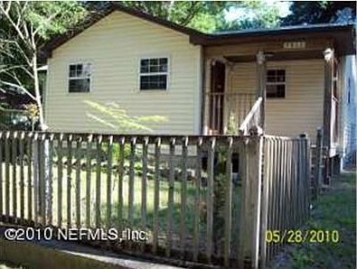 1st image of 7917 Free Ave