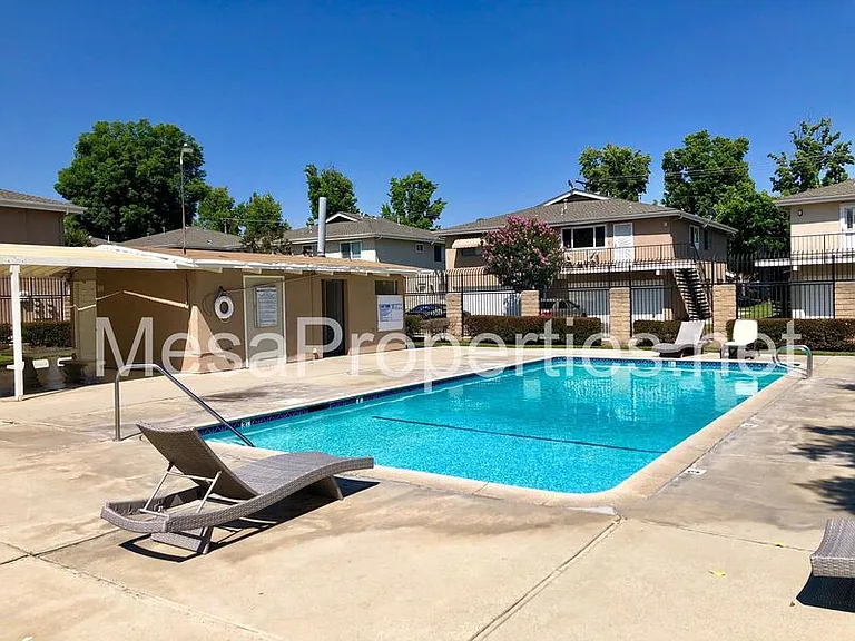 2365 Pepper St — Photo 14