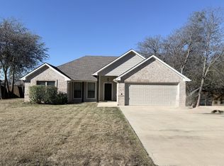 628 E Walcott St, Pilot Point, TX 76258