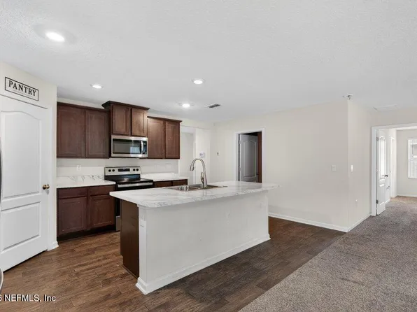 6260 BUCKING BRONCO Drive, Jacksonville, FL 32234