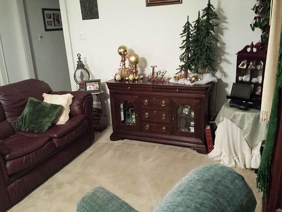 Den area..open to living and dinning ares