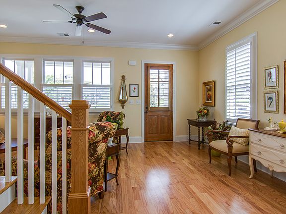 4th image of 3821 Somers Ln