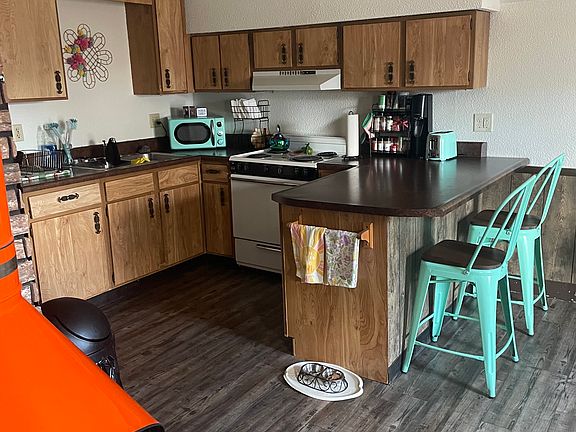 5th image of 1516 W Bent Ave #1