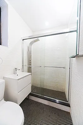 Rented by Platinum Properties | media 7