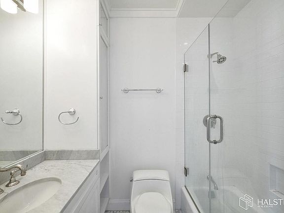 5th image of 61 Irving Pl APT 4A
