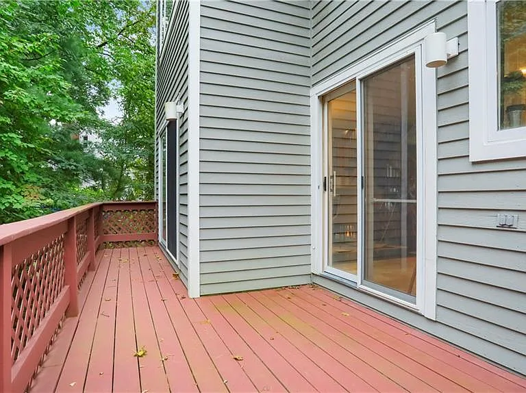 4 Pinewood Cir — Photo 9