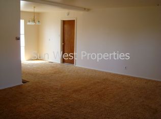 605 E 17th St, Farmington, NM 87401