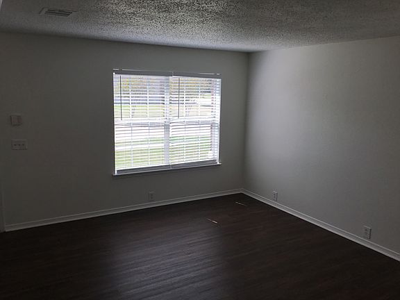 3rd image of 6725 Morningcrest Ct