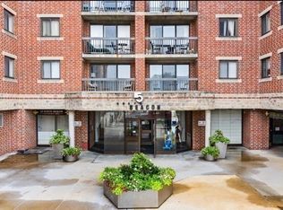 15 N Beacon St #906, Allston, MA 02134