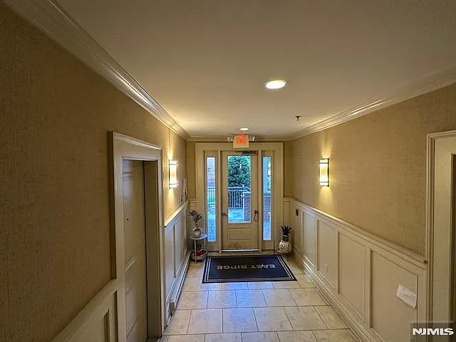 255 Laird Ave #6 — Photo 5