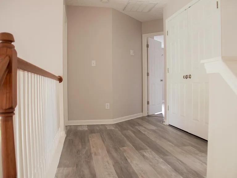 10705 Elkington Ln — Photo 16