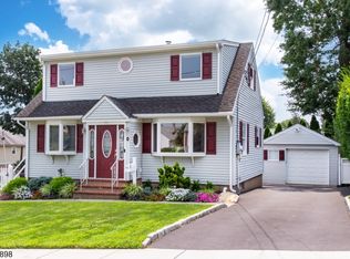 9 Clairmont Rd, Clifton, NJ 07012