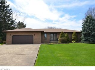 624 Davidson Dr, Highland Heights, OH