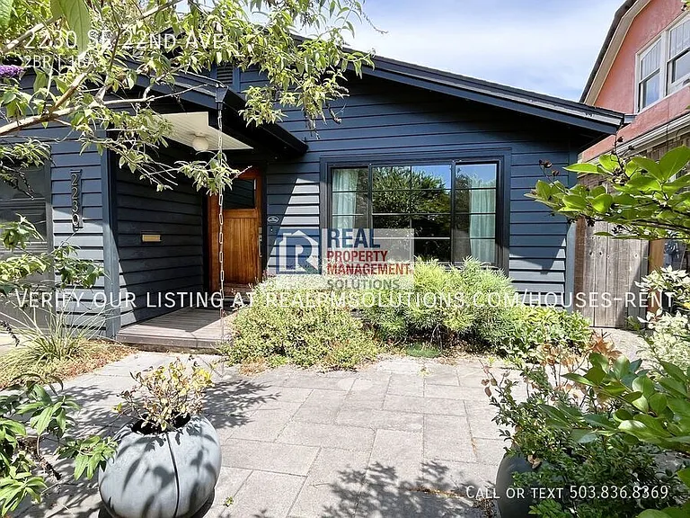 2230 SE 22nd Ave — Photo 1