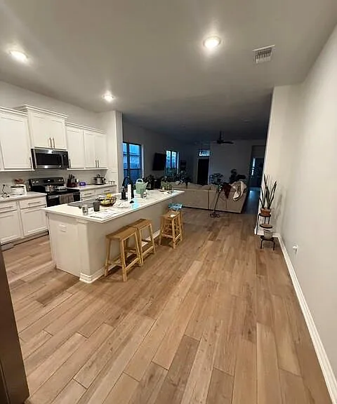 505 Holstein Dr — Photo 2