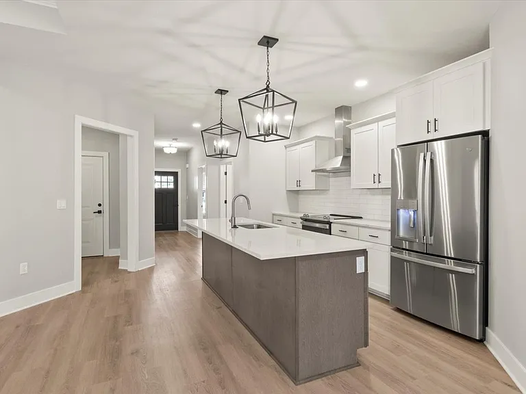 Parker Place — Photo 148
