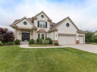 805 Henley St, Eagle, WI 53119