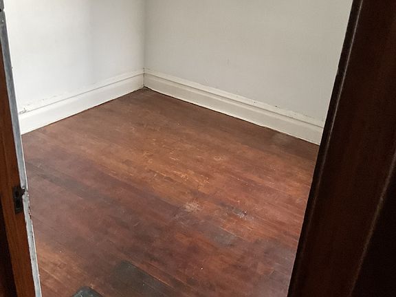 2nd image of 7237 S Union Ave APT 2