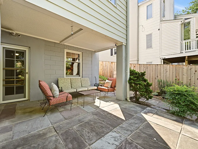 5168 Fulton St NW — Photo 26