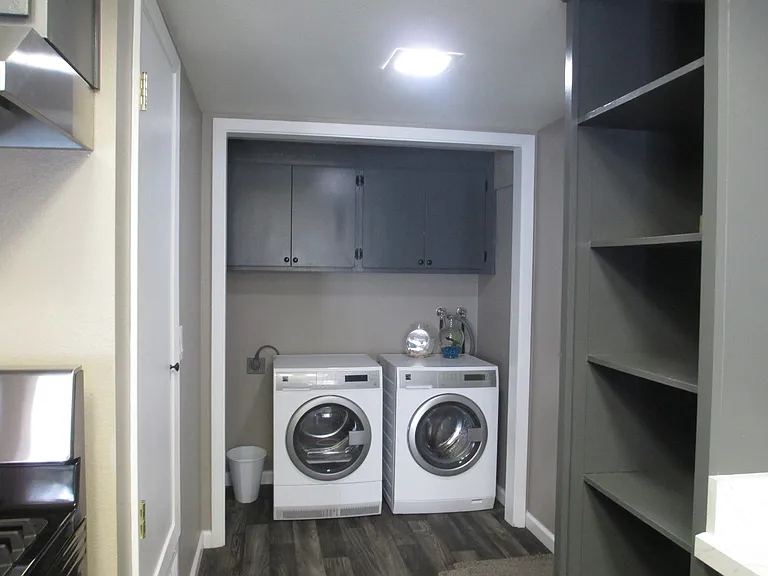 24 Village Circle Dr — Photo 5