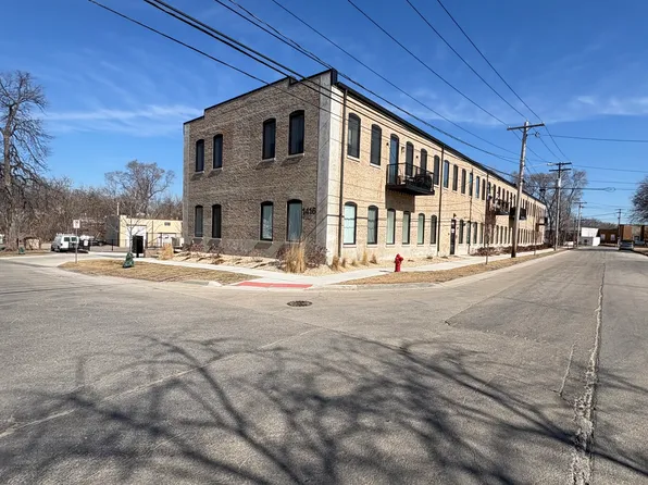 1416 Indiana Ave #104, Saint Charles, IL 60174