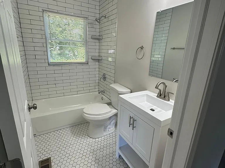 15 Ritchie Rd — Photo 35