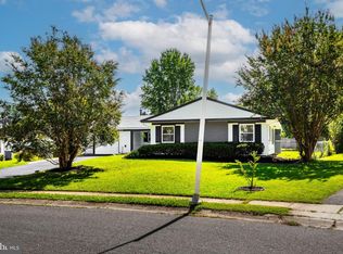 18 Eden Rock Ln, Willingboro, NJ 08046