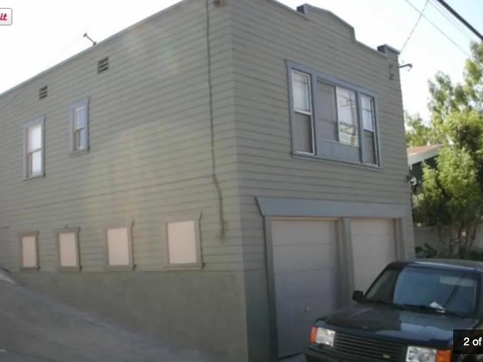 224 S Grand Ave