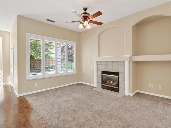 5th image of 3550 Saddlepeak Ct