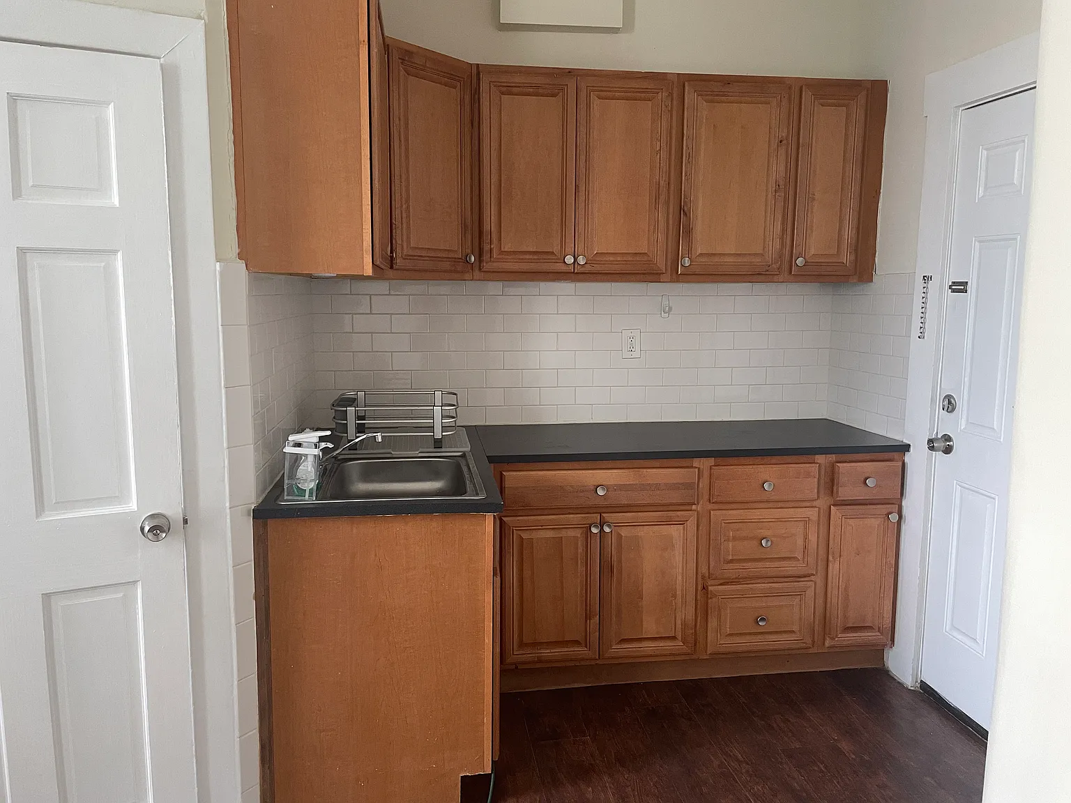 2 bed, 750 sqft, $1,950 — Photo 1
