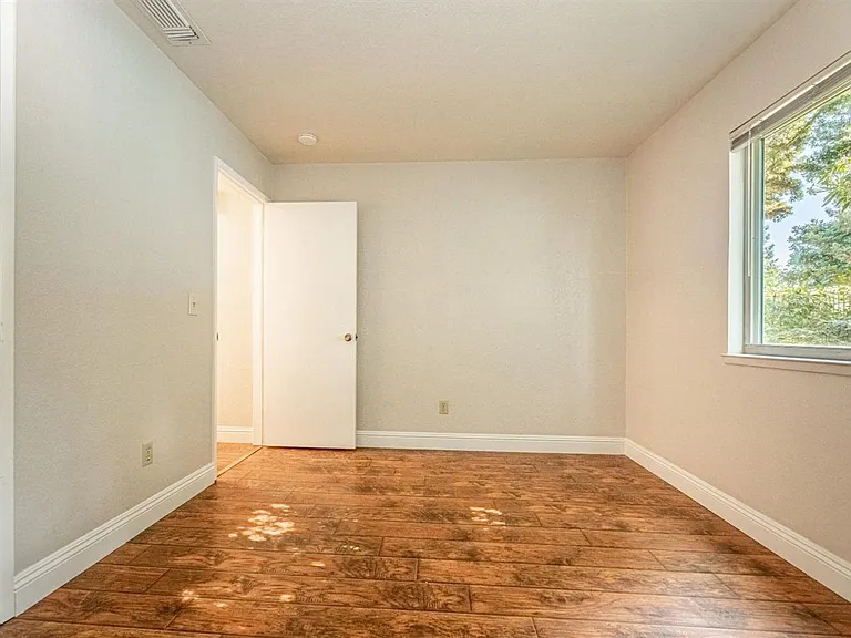9101 Newhall Dr #45 — Photo 15