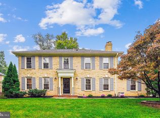 9829 Vale Rd, Vienna, VA 22181