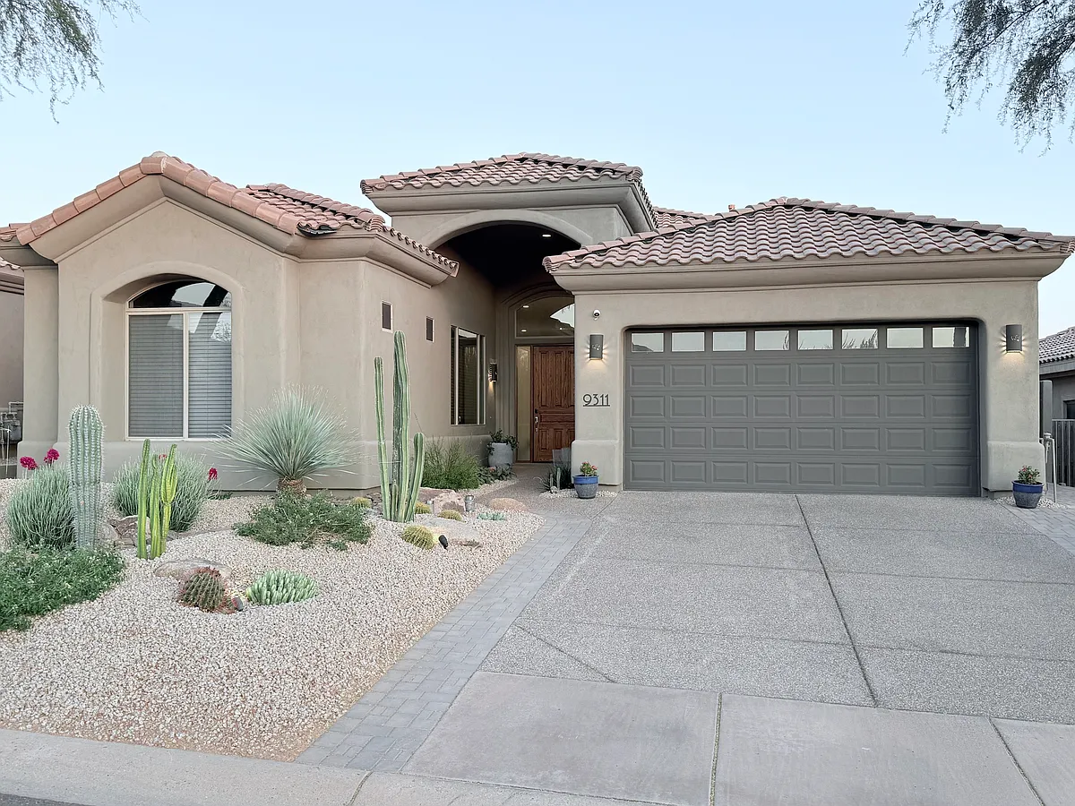 Building Photo - 9311 E Whitewing Dr