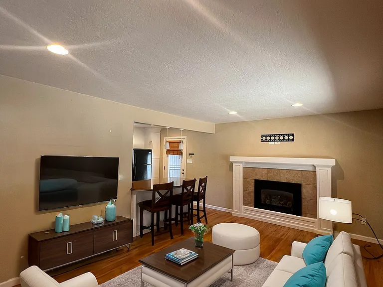 3380 Janet Dr — Photo 3