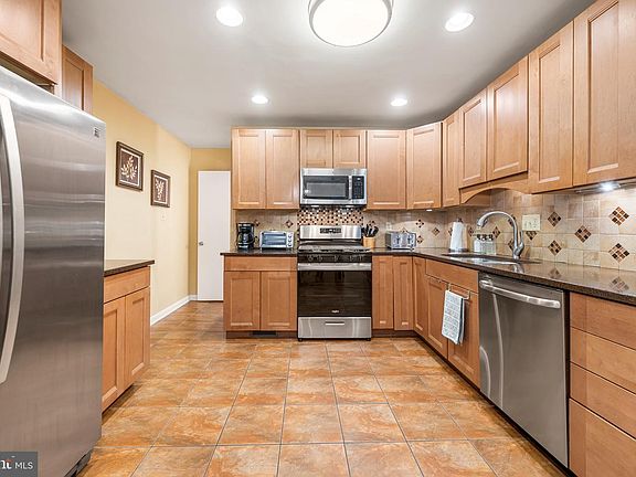 3rd image of 6301 Brooke Jane Dr