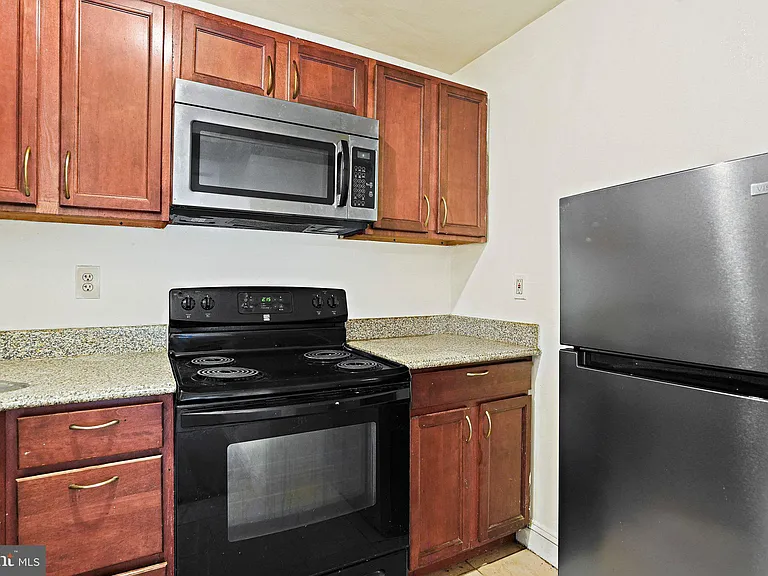4274 Foote St NE #1 — Photo 4