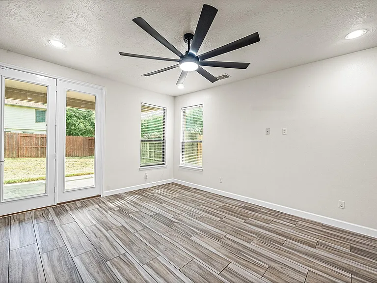 15623 Harris Canyon Ln — Photo 12