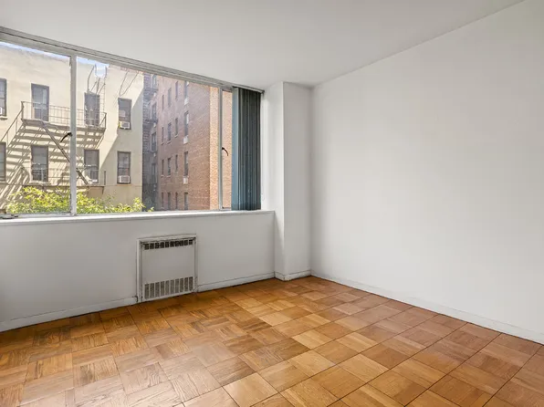 333 East 69th Street image 5 of 6