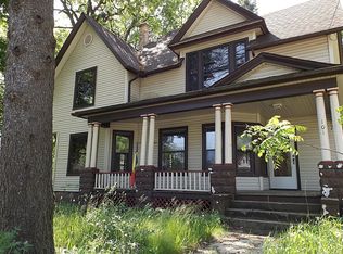 101 W Geneva St, Williams Bay, WI 53191