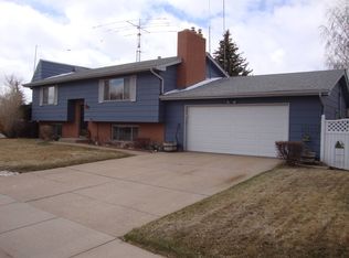 1856 N 13th St, Laramie, WY 82072