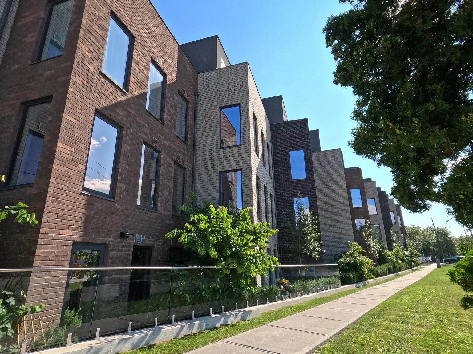 1 bed, 601 sqft, $1,940 — Photo 1